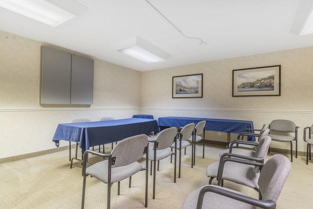 Quality Suites Whitby Εξωτερικό φωτογραφία