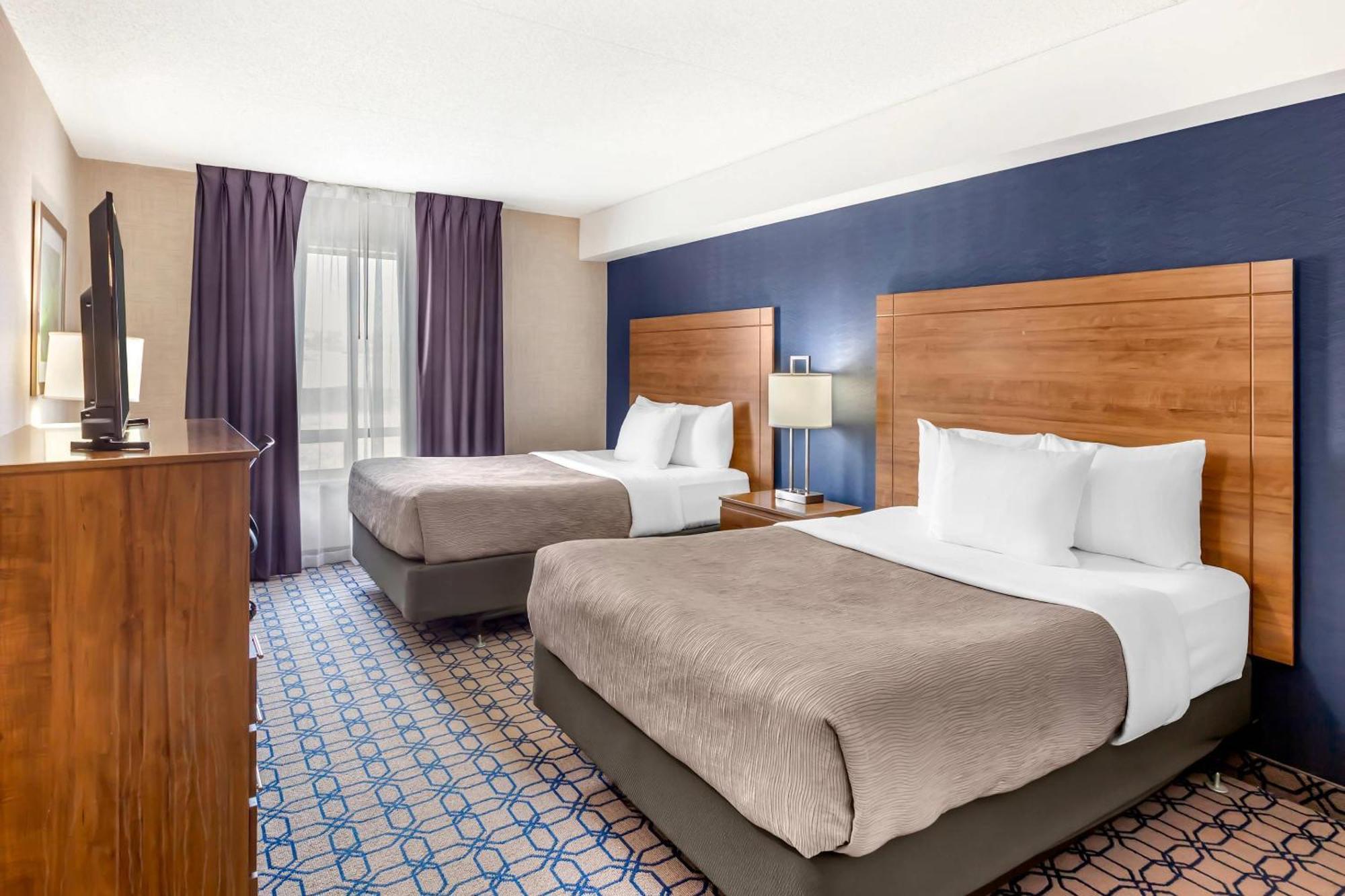Quality Suites Whitby Εξωτερικό φωτογραφία